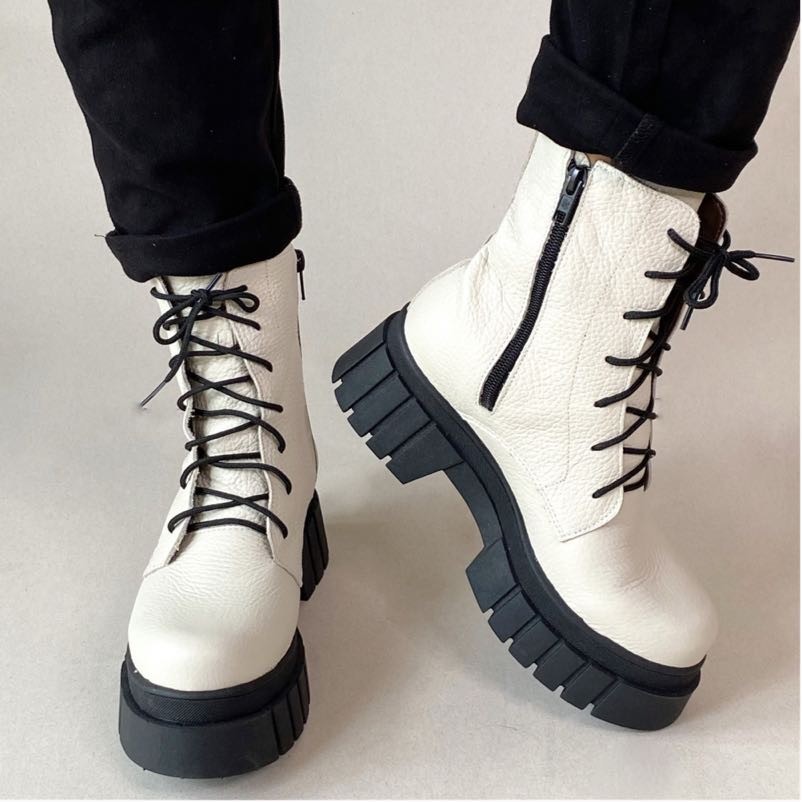 BOOT ZIMBAUÊ TRATORADA/CORDÃO MARFIM FEMININA