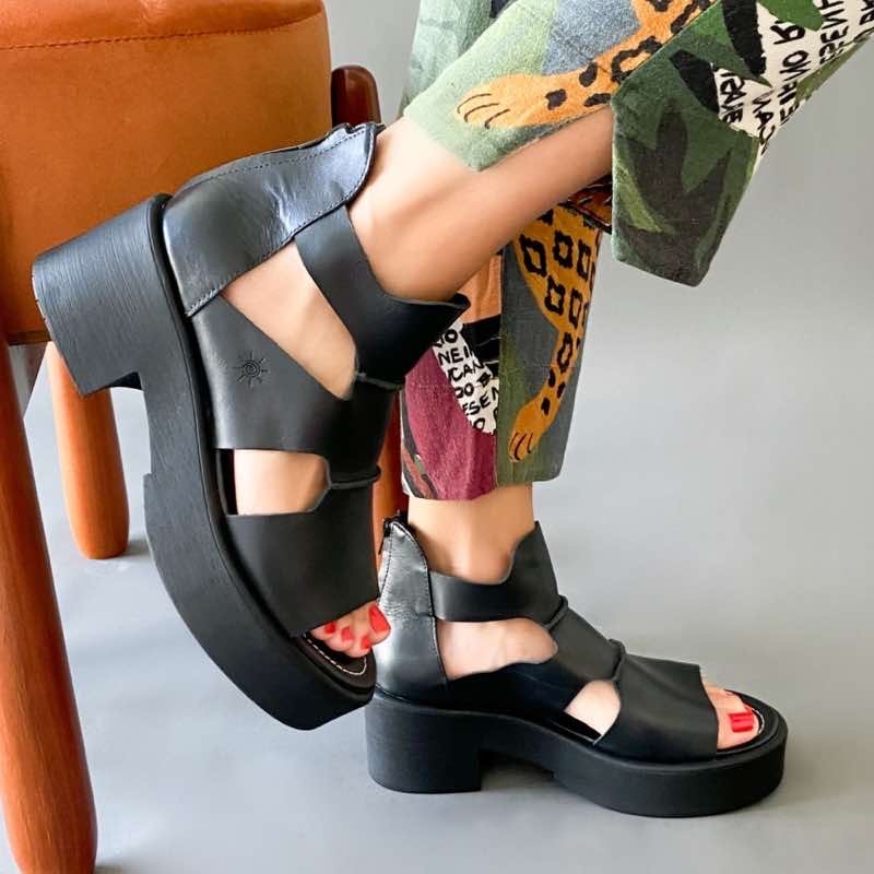 Sandália sales plataforma feminina