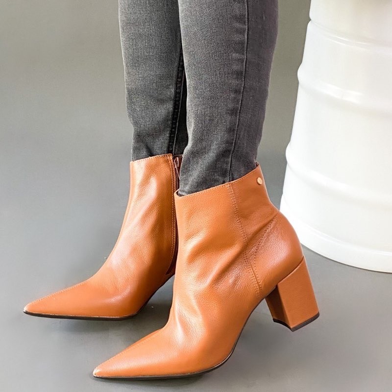 BOTA PARÔ SALTO BLOCO CARAMELO FEMININA