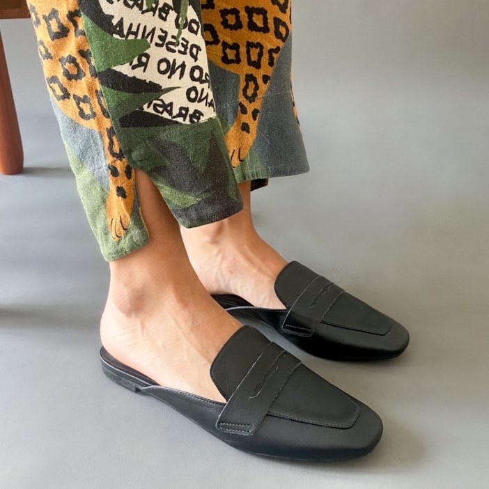 MULE SANTA FLOR CARA DE GATO PRETO FEMININO