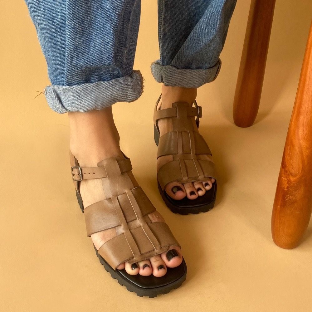SANDÁLIA AYE-AYE TIRAS AREIA FEMININA