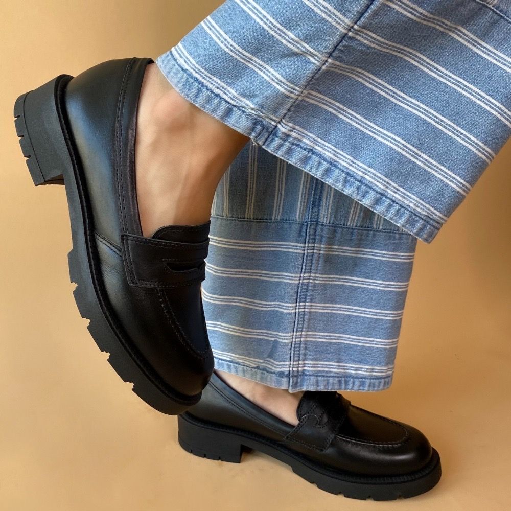 MOCASSIM LIA LINE CARA DE GATO PRETO FEMININO