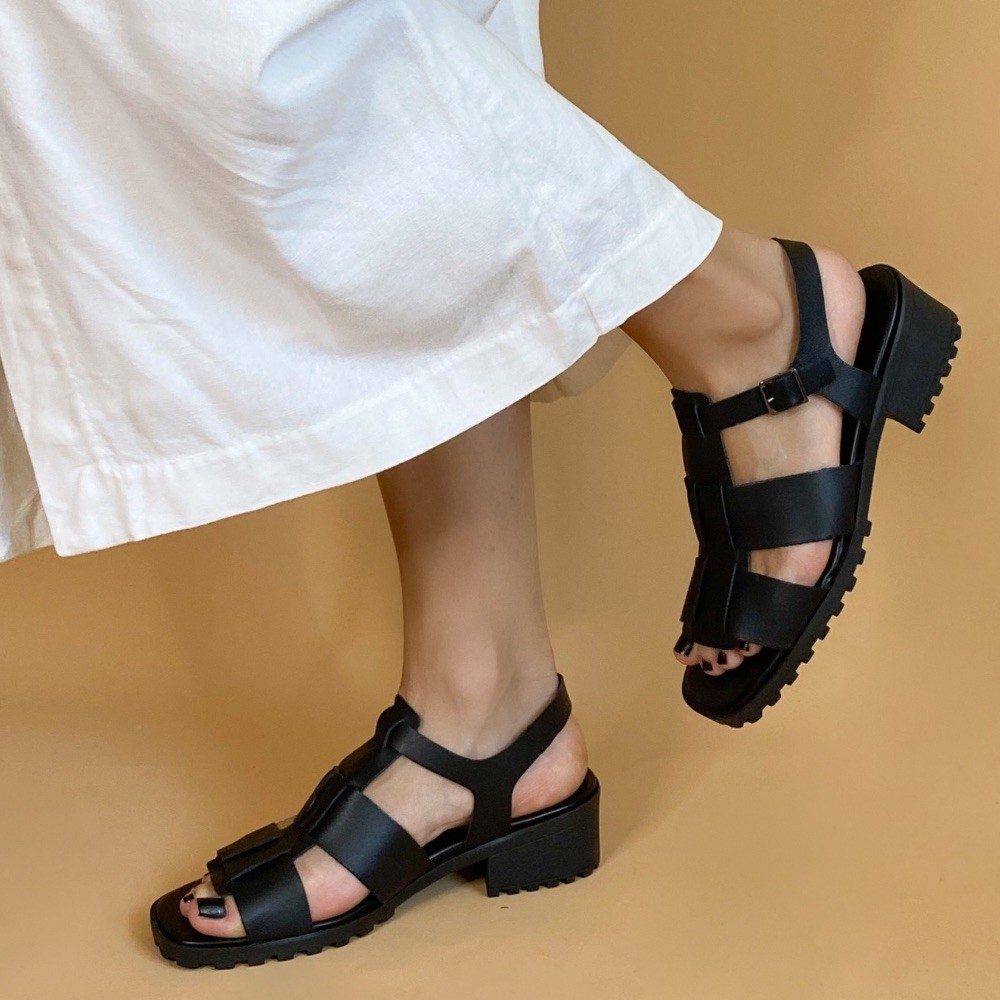 SANDÁLIA AYE-AYE TIRAS PRETA FEMININA