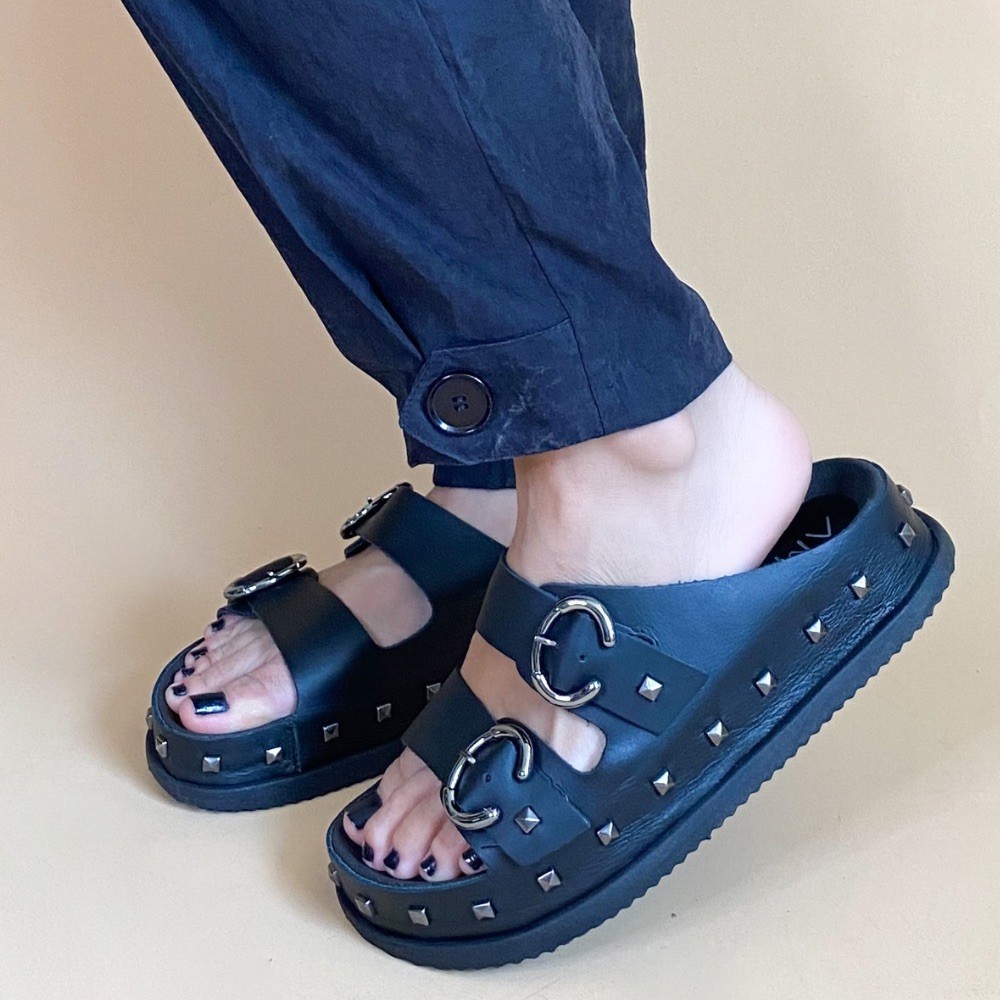 SANDÁLIA PELE NATURAL BIRKEN SPIKE PRETA FEMININA
