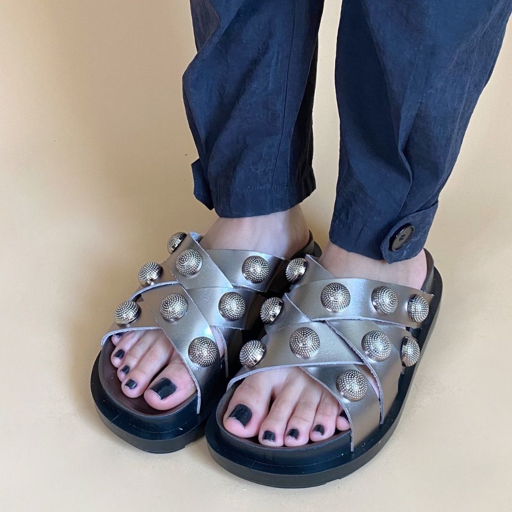 SANDÁLIA PELE NATURAL BIRKEN METAIS PRATA VELHO FEMININO