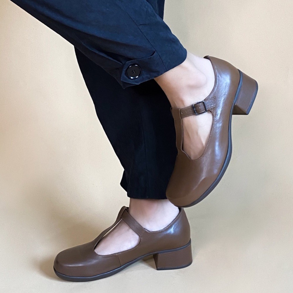 Sapato aye-aye salomé marrom feminino :: Amil Calçados