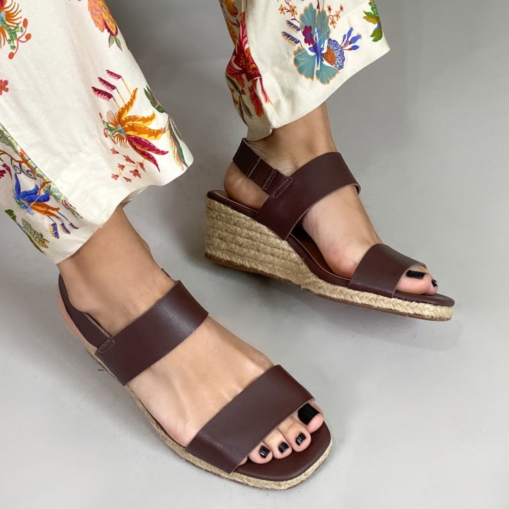 SANDÁLIA ESPADRILLE AYE-AYE DUAS TIRAS CHOCOLATE FEMININA