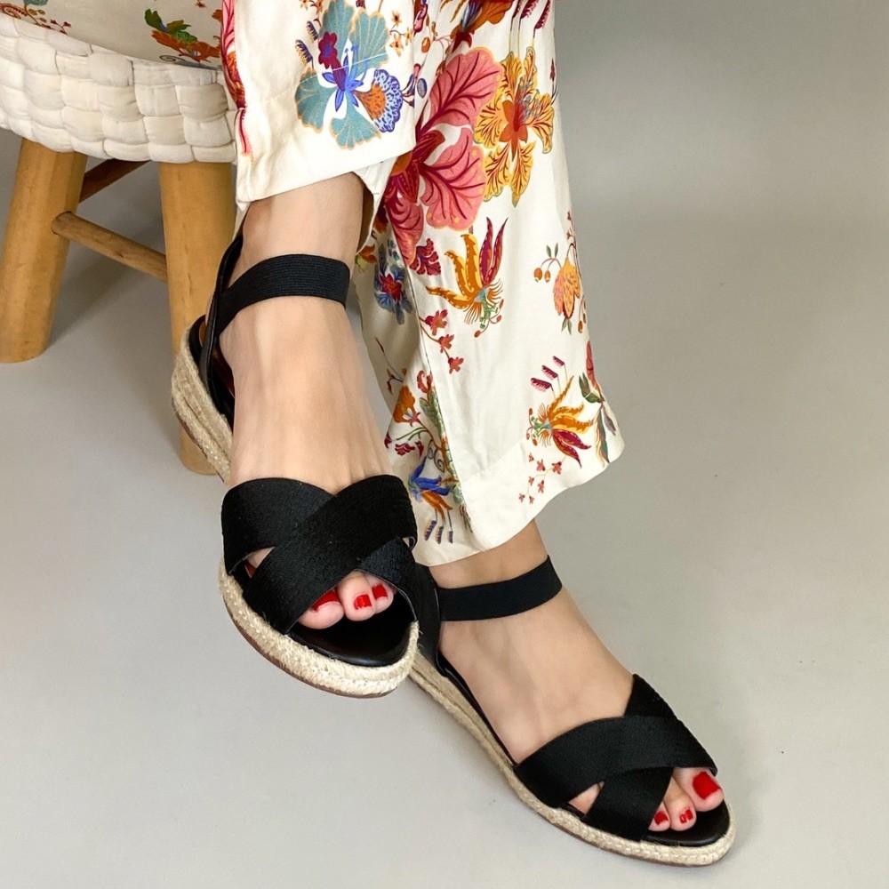 SANDÁLIA ESPADRILLE VALENTINA CRUZADA PRETA FEMININA