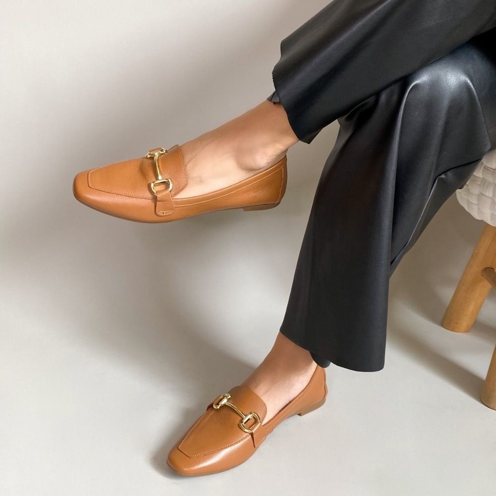 MOCASSIM SANTA FLOR LOAFER FIVELA CARAMELO FEMININO