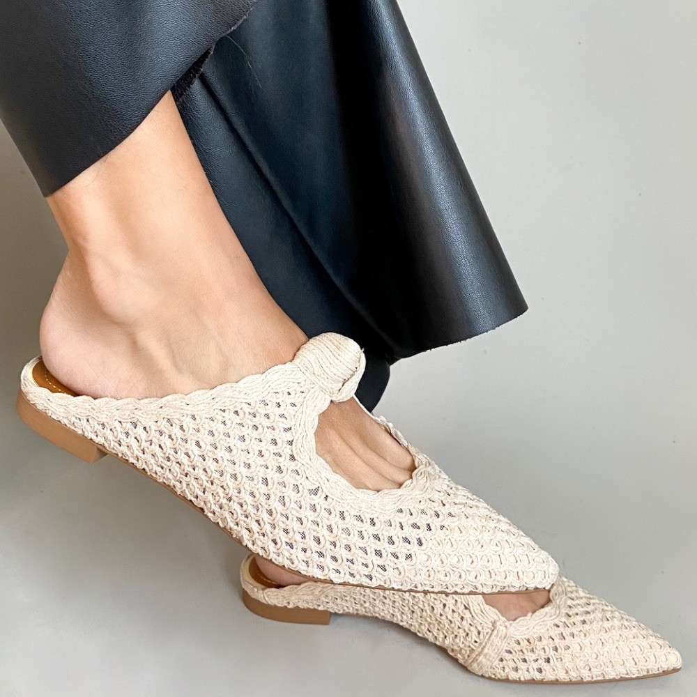 MULE VALENTINA CROCHÊ MARFIM FEMININA