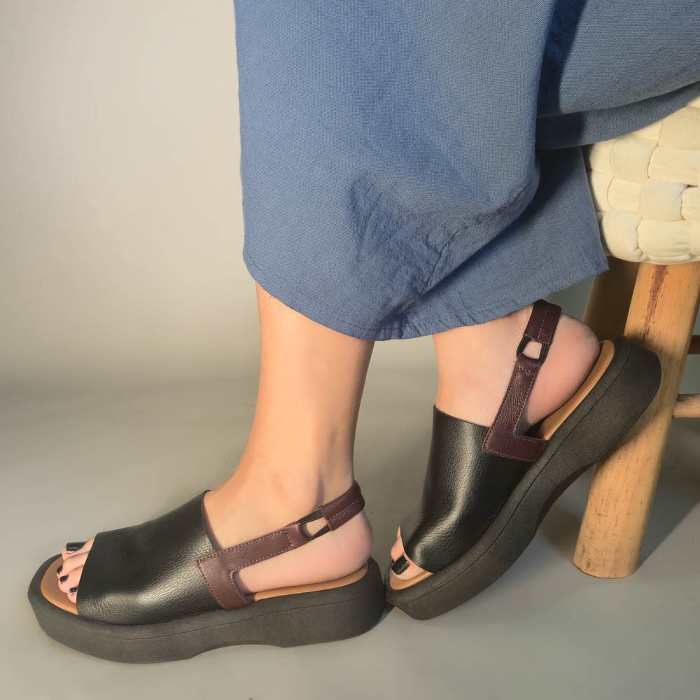 SANDÁLIA FLATFORM BALATORE FECHADONA PRETA FEMININA