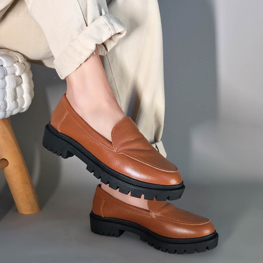 MOCASSIM W.B. SHOES TRATORADO CARAMELO FEMININO