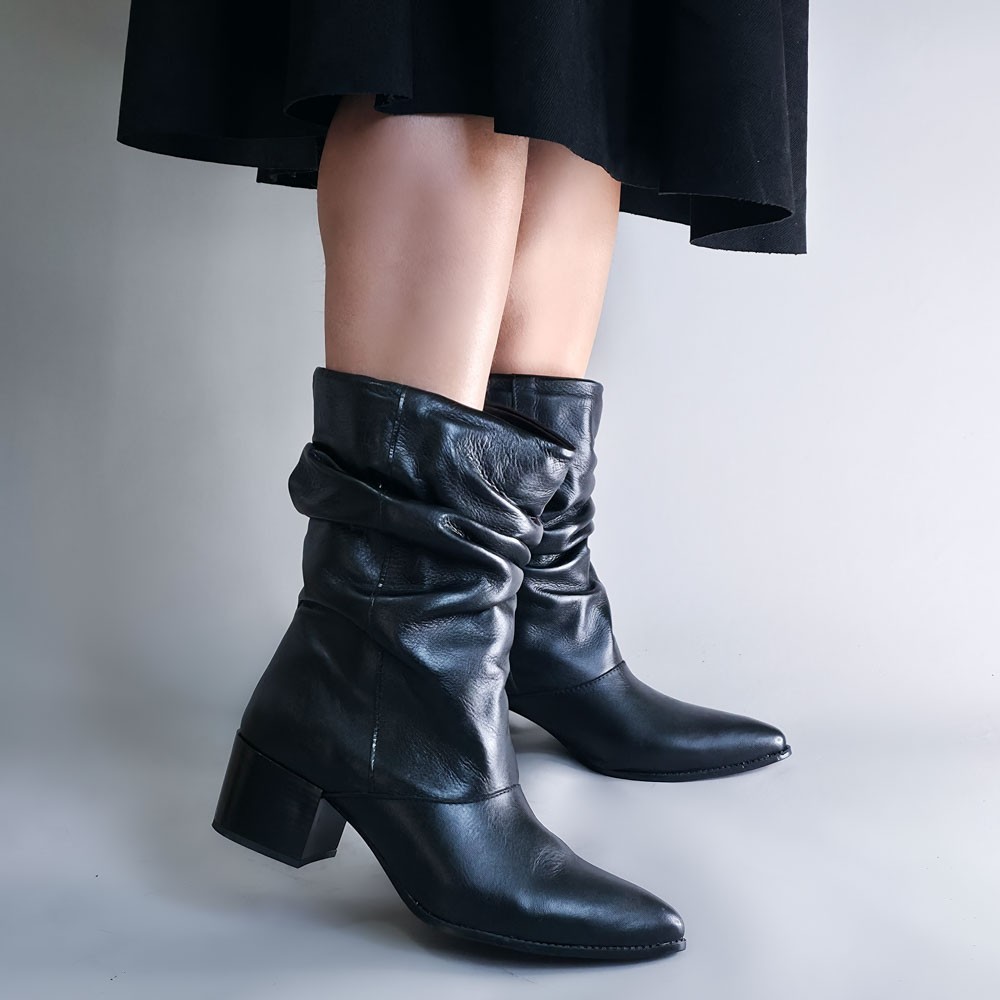 BOTA TRILHA DA LUA FRANZIDA PRETA FEMININA